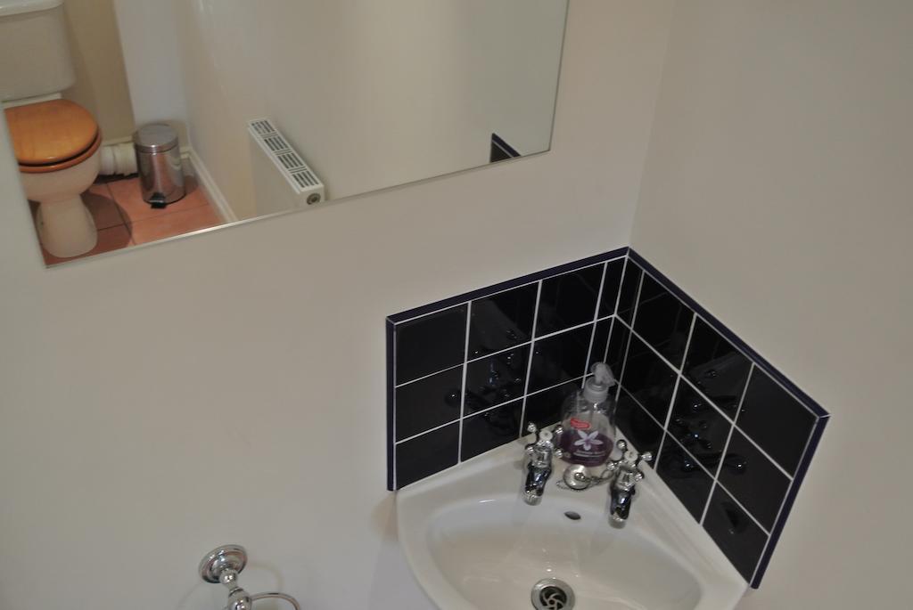 Bramley Cottage Сэнддаун Экстерьер фото